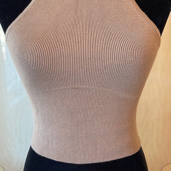 Knit High Neck Top - Picture 3 of 5